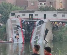 20 مــ..ـصابا في اصــ..ـطدام  بين قطارين  وانقلاب عربتين في بحيرة  بمصر