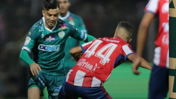 المغرب التطواني يتعادل مع الرجاء بدون أهداف