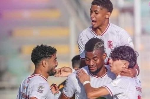 حسنية أكادير تغرق سفينة شباب المحمدية بعد فوزها عليه ب(2-1)