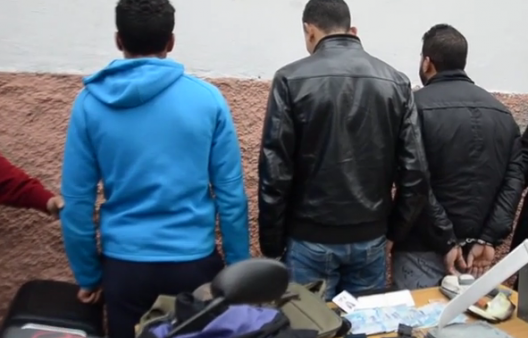 طنجة ….اعتقال 3 باكستانيين يزورون  وثائق لتهجير أشخاص من جنسيات أسيوية