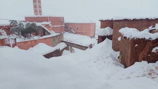 نشرة إنذارية: موجة برد وتساقطات ثلجية كثيفة بعدد من المناطق لمدة 4 أيام