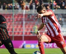 ريمونتادا  النادي المكناسي ترغم الجيش على التعادل