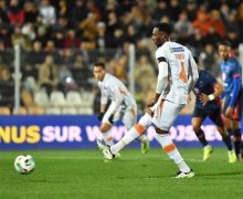 أولمبيك آسفي يحرج نهضة بركان بميدانها ويجبرها على التعادل في الوقت القاتل