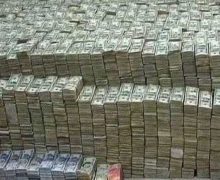 أوغاندا …. اختلاس (نحو 16.7 مليون دولار) من أموال بنك أوغندا المركزي يطيح ب 9 مسؤولين كبار