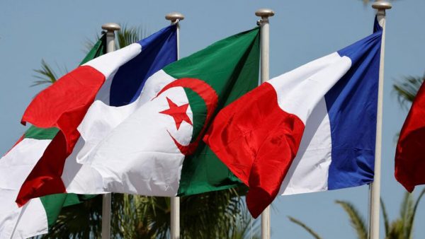 فيلم وثائقي فرنسي ،يكشف الأساليب الخبيثة لمخابرات الجزائر لإستقطاب معارضيها في فرنسا