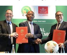 إبرام اتفاقية بين الاتحاد الأفريقي لكرة القدم والخطوط الملكية المغربية