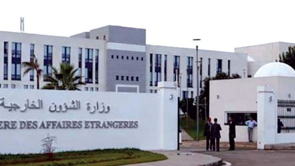 الجزائر تحتج على توقيف أحد موظفيها القنصليين في فرنسا