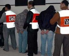 القصر الكبير ….مبارزة بالسيوف بين أبناء حي سكني تنتهي باعتقال 3 منهم