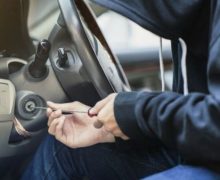 الدارالبيضاء…..الأمن يطيح بشبكة لسرقة السيارات وتفكيكها وبيعها كقطع غيار