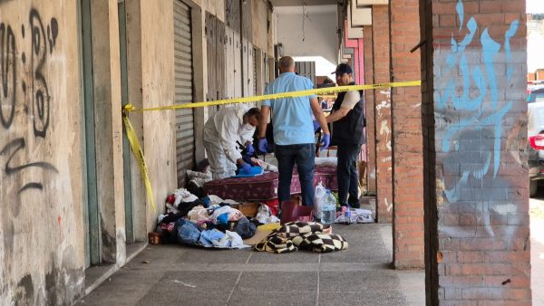 التفاصيل الكاملة حول مصرع سيدة متشردة ورضيعها بأحد شوارع الدارالبيضاء