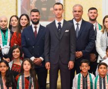 صاحب السمو الملكي ولي العهد الأمير مولاي الحسن يستقبل الأطفال المقدسيين المشاركين في الدورة الـ 16 للمخيم الصيفي لوكالة بيت مال القدس الشريف