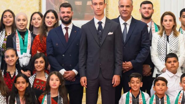 صاحب السمو الملكي ولي العهد الأمير مولاي الحسن يستقبل الأطفال المقدسيين المشاركين في الدورة الـ 16 للمخيم الصيفي لوكالة بيت مال القدس الشريف