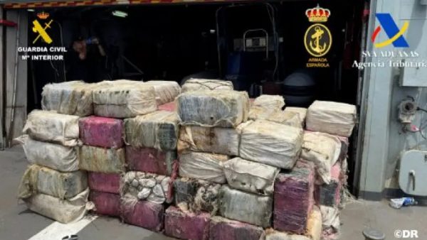اعتراض سفينة محملة بثلاثة أطنان من الكوكايين غرب جزر الكناري بتعاون مع المغرب