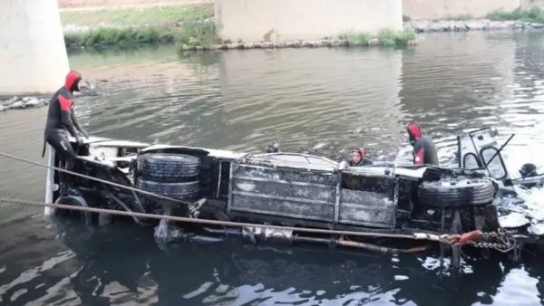 الجزائر توقف 4 قنوات تلفزية بثت صوراً صادمة لحادث الحافلة
