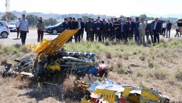 حُزن  في الجزائر إثر وفــ..ـاة 4 أشخاص في تحطم طائرة استطلاع