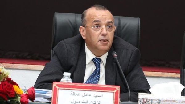 وزارة الداخلية  توقف  عامل عمالة  إنزكان أيت ملول بعد تحقيقات في ملفات عقارية مثيرة للجدل