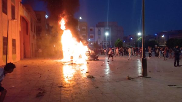 مسؤول قضائي ..أعمال التخريب وإضرام النار وأعمال العنف قدتتراوح عقوبتها بين 30 سنة والمؤبد