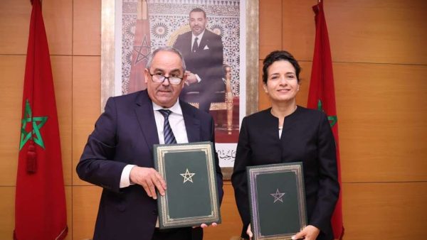 بنعلي والميداوي يوقعان اتفاقية شراكة بشأن برنامج منح لطلبة الدكتوراه في مجالي الانتقال الطاقي والتنمية المستدامة