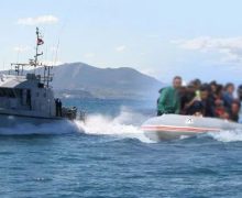 نداءات استغاثة من أعماق البحر تنقد 51 مرشحا للهجرة علقوا وسط الأمواج لمدة 3 أيام