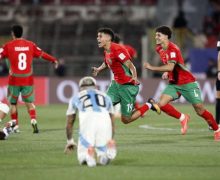 جريدة القدس العربي : المغاربة يهتفون ،كأس العالم في الدار( كأس العالم للشباب 2025 )