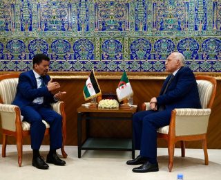 هل بدأت الجزائر في التخلي عن  “البوليساريو ”  تدريجيا ؟ رقصة الديك المـ ـذبوح