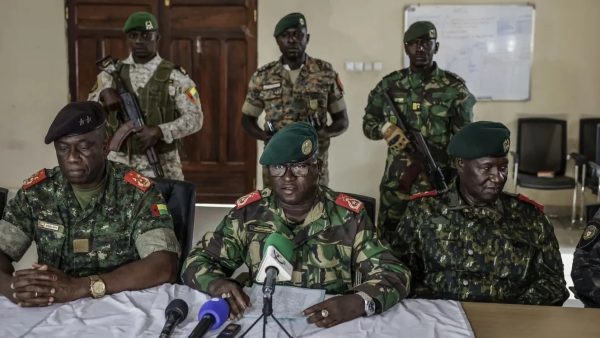 انقلاب عسكري في غينيا بيساو واعتقال الرئيس