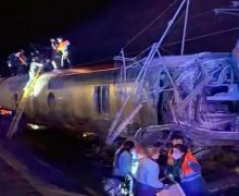 مصـ ـرع 21 شخص وإصابة العشرات بجروح في حاذث تصادم قطارين بإسبانيا