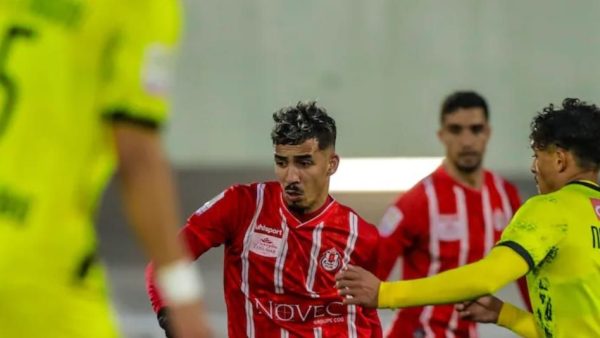 المغرب الفاسي يمطر شباك الفتح بأربعة أهداف لهدفين