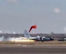 طائرة لناسا تنجو  من  كارثة بعد هبوطها فيي المطار دون فتح العجلات