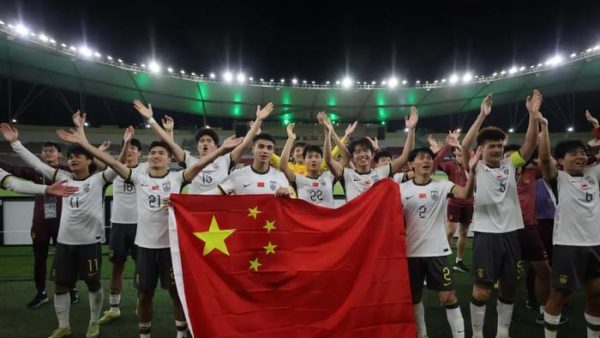 صدمة في  الصين  .. إيقاف 73  ممارسا لكرة القدم  مدى الحياة