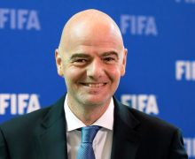 رئيس ” الفيفا ” يتقدم بالشكر للاتحادات الأعضاء على دعمها خلال السنوات العشر الماضية