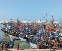 إغلاق ميناء العيون بسبب الظروف الجوية المتقلبة