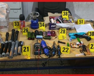 توقيف شخص كان يصنع  ويعرض الصواعق الكهربائية للبيع عبر مواقع التواصل الاجتماعي