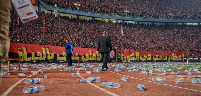 نادي الجيش الملكي  يصدر بلاغا رسميا حول تعرض لاعبيه للإعتداء من طرف جماهير مصرية