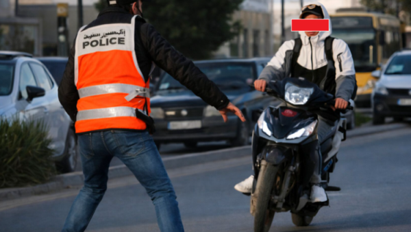 الدارالبيضاء…. توقيف شخص صدم شرطي بدراجته النارية، ونقل الضحية للمستشفى
