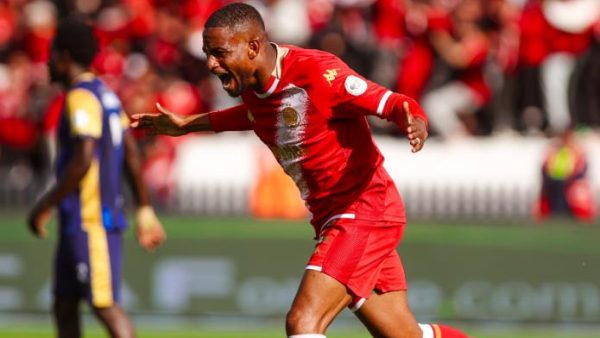 الوداد يتأهل لربع نهائي كأس الكاف متصدرا المجموعة بعد فوزه على عزام التنزاني