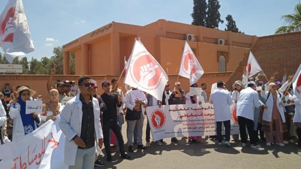يحملون إجازات وماستر  ويتقاضون  3000 درهم …هل من التفاتة لرجال ونساء التربية في التعليم الأولي ؟