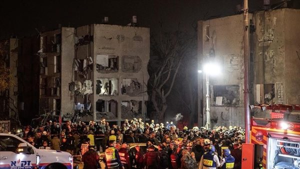 بعد إصابة أزيد من 118 شخص : نتنياهو: هذه ليلة صعبة للغاية،  وسنواصل ضرب إيران