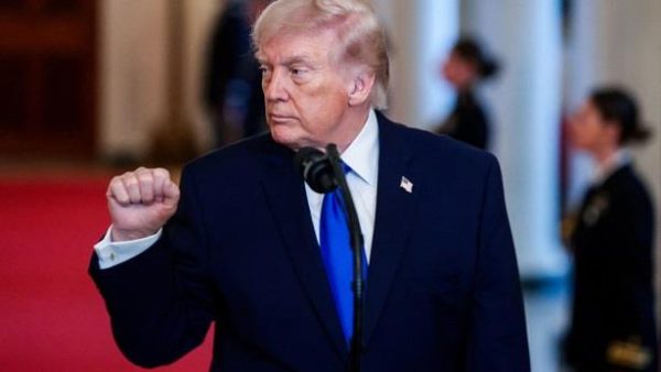 ترامب يقول إنه قد فات الأوان للتفاوض مع إيران