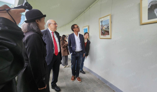 الصين: معرض للصور الفوتوغرافية يوثق رحلة دراج مغربي من الدار البيضاء إلى بكين