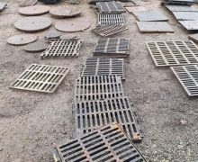 بائع للمتلاشيات في النهار وسارق أغطية بالوعات في الليل ..سرقة 177 غطاء حديدي للبالوعات تسفر عن توقيف شخصين