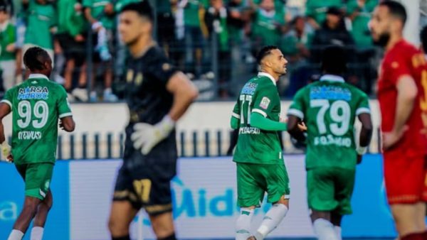 الرجاء البيضاوي يمطر شباك فريق الفتح في ليلة احتفاله بالذكرى 80 لتأسيسه