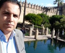 السعادة الحقيقية هي : الاستغناء عن شيئين: التفكير فيما مضى… والخوف مما هو آت