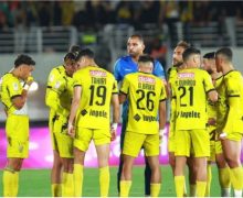 المغرب الفاسي يعود للزعامة بفوزه على إتحاد تواركة بالرباط.