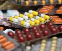 زايو …..مستخدمتان بصيدلية تتورطان في بيع أقراص طبية مخدرة لشخص بدون وصفة طبية