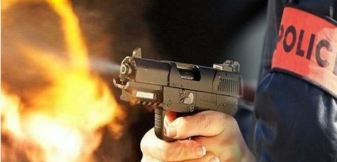 الدارالبيضاء…….رصاصتين في الهواء من مسدس شرطي تضع حدا لهيجان شخص بالبرنوصي