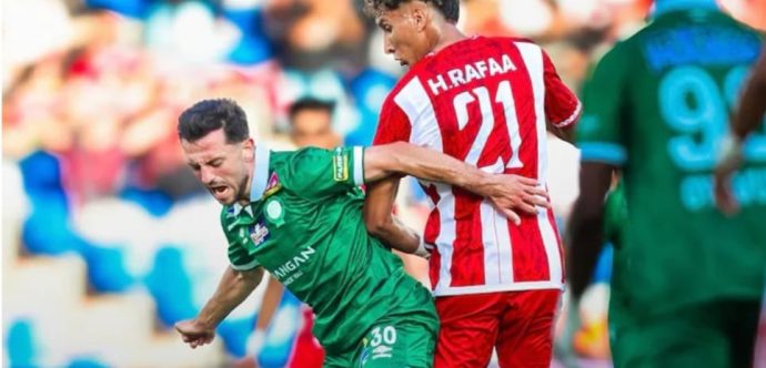 الكوكب المراكشي يلقن درسا كرويا للرجاء ويفوز عليه ب(2-0).
