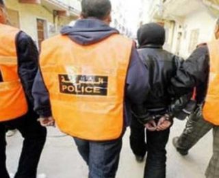 الدارالبيضاء…. توقيف شخص وبحوزته 4800 قرص مخدر وكمية من المعجون والشيرا بالبرنوصي