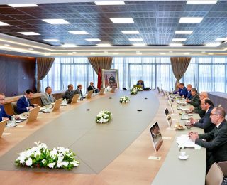 المدير العام للأمن الوطني ولمراقبة التراب الوطني يترأس اجتماع عمل استراتيجي لوضع خارطة طريق جديدة لأمن الملاعب الرياضية