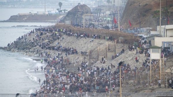 ارتفاع عدد ضحايا الهجرة غير النظامية إلى سواحل سبتة إلى 71 شخصا